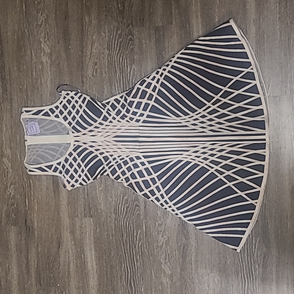 Herve Leger Sz Small 1 wearer-2nd Owner